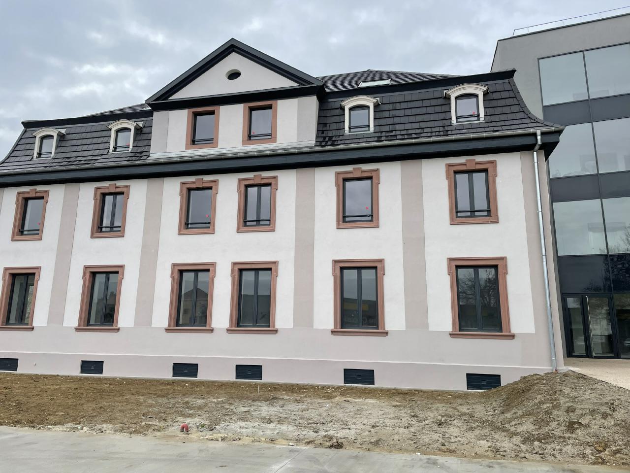 Bureau Saint-Louis 1816m² Location bureau Saint-Louis Haut-Rhin OLBUR2111229 1